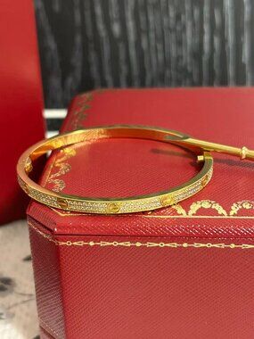 Cartier Love Bracelet Full Diamond